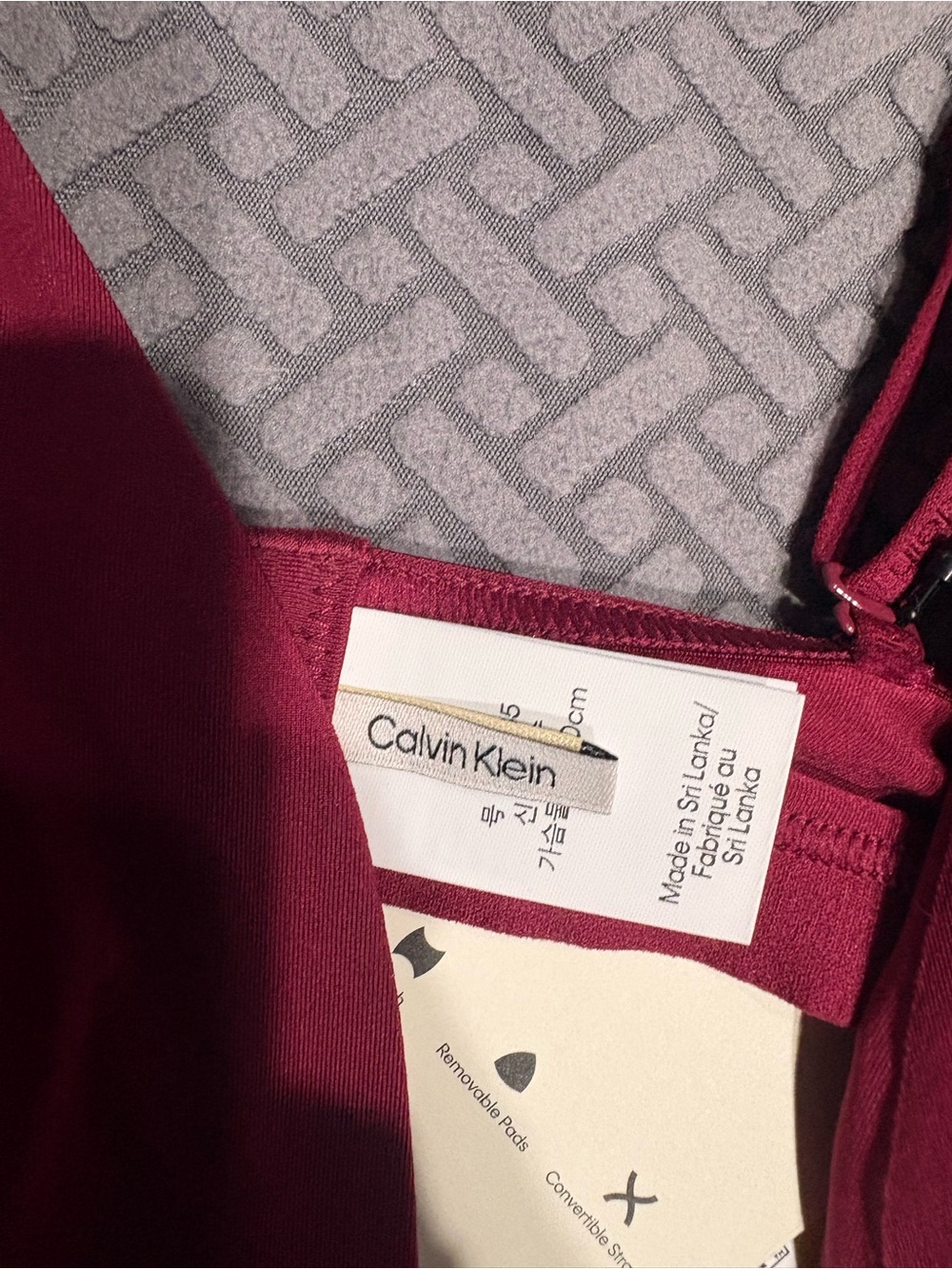 Calvin Klein Raspberry Wireless Triangle Bralette - Picture 2 of 3